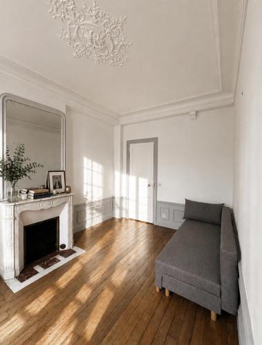 NEW Parisian Haussmann Apartment TheDreamers