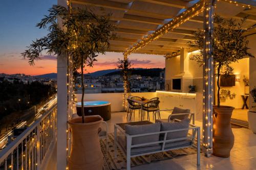 Rooftops of Athens - Areos Studio Jacuzzi & View, Athen