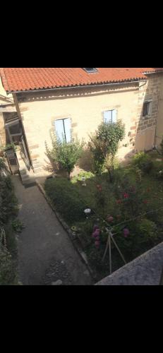 Appartement au calme proche centre - Location saisonnière - Le Puy-en-Velay