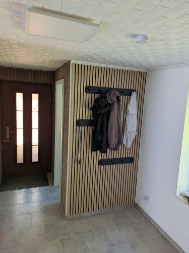 neu renoviert - modernes Ferienhaus in Nordseenähe (neu renoviert - modernes Ferienhaus in Nordseenahe) in Lunden