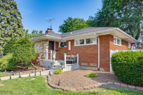 Near Parks & Eats! Elegant Southwest Chicago Home in Ashburn