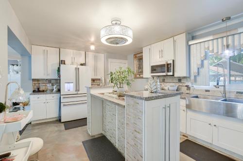 Near Parks & Eats! Elegant Southwest Chicago Home in Ashburn