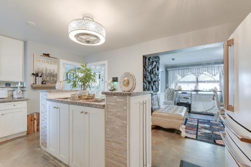 Near Parks & Eats! Elegant Southwest Chicago Home in Ashburn