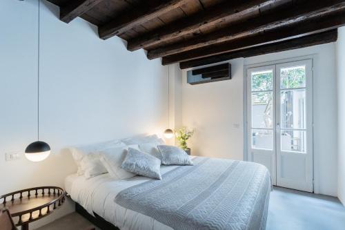 Shades Of Como with Private Terrace, Lake Como Region