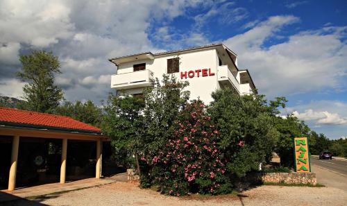 Hotel Rajna 3