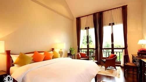 Baan Klang Wiang Hotel, Ban Thi