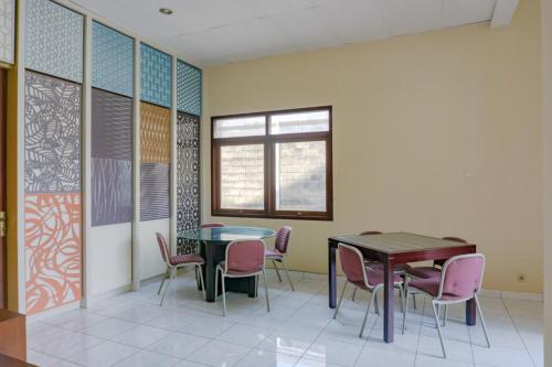 RedDoorz near Jogja City Mall 4 – Sleman, MN