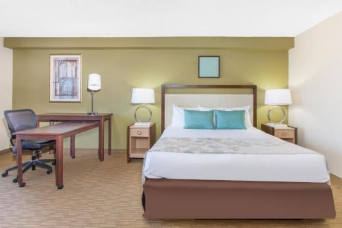 Hawthorn Suites by Wyndham Midwest City Tinker AFB