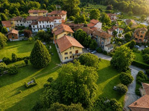 Viesnīcas āriene, Apartment Piccolo Borgo in Castelveccana