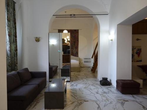 Helmirage Luxury Fori Imperiali
