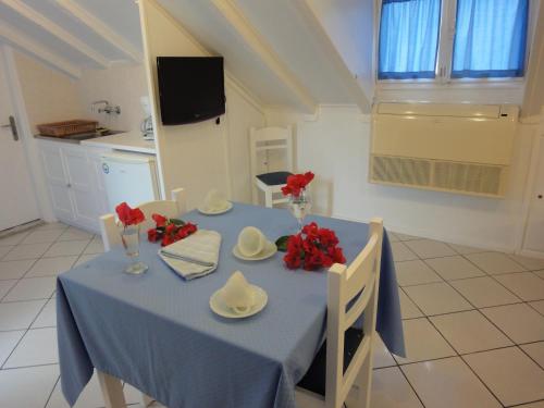 Botsis Guest House - image 7