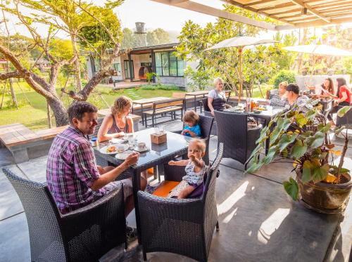 Restaurant, Family House Zen Boutique Resort in Pai