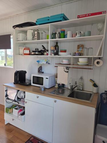 The Quacka - Granny and Huts rustic farmstay in Murgon