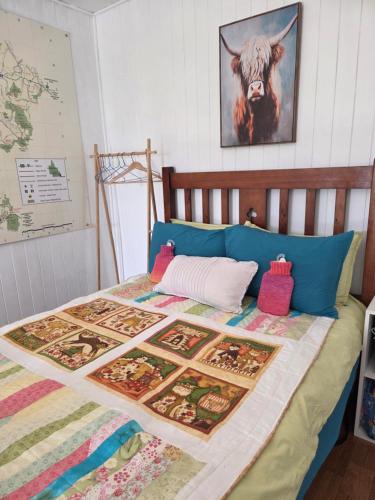 The Quacka - Granny and Huts rustic farmstay in Murgon