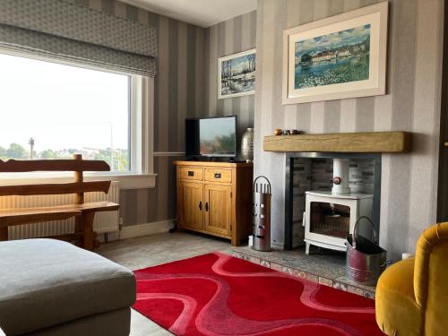 Зручності, Beautiful 3 bedroom house with sea view, 40 minutes from Edinburgh in Бернтісленд