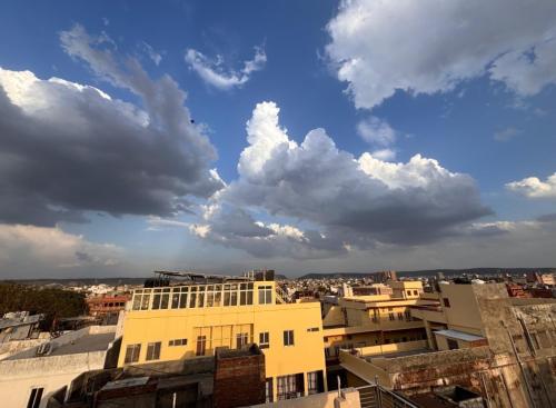 The Pink Nest - Backpackers Abode in Jaipur