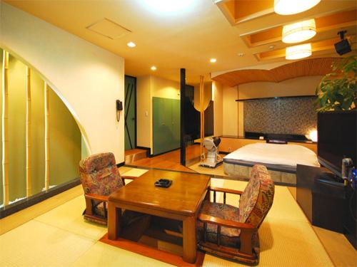 Hotel RR (Adult Only) Set in a prime location of Yokkaichi, Hotel RR (Adult Only) puts everything the city has to offer just outside your doorstep. Both business travelers and tourists can enjoy the propertys facilities a