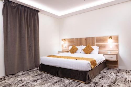 Etlalat Alhadeqa Hotel in ตาบุก