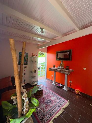 Gite d'arles Bungalow "La Rose" in Le Moule