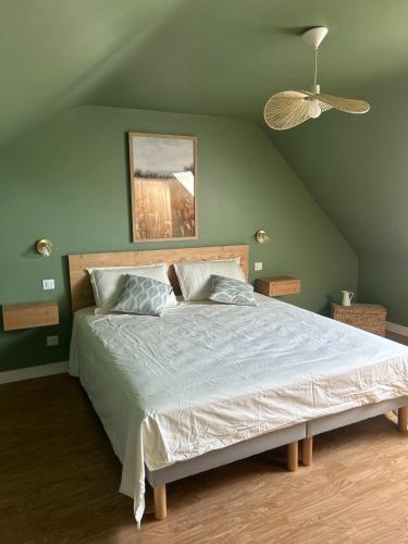 Gite idéalement situé dans un corps de ferme (Gite idealement situe dans un corps de ferme) in Guiler-sur-Goyen