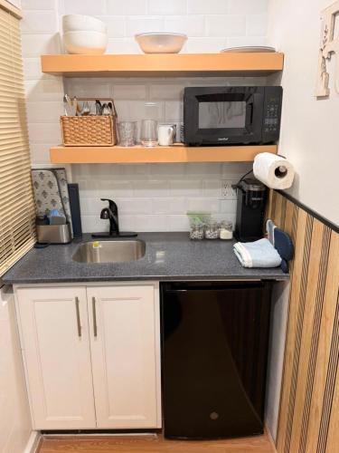 Kitchen, Restorations Tobago - Shin Nest in Crown Point