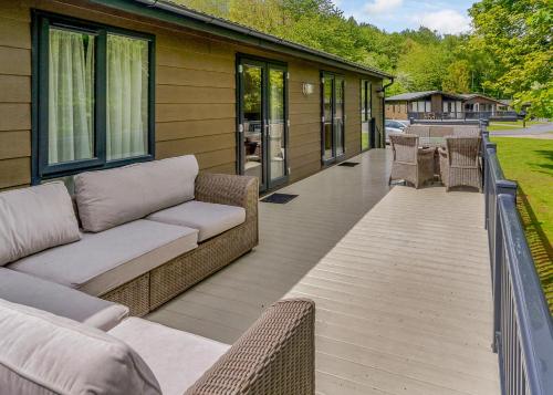 Exterior view, Bath Mill Lodge Retreat in Twerton