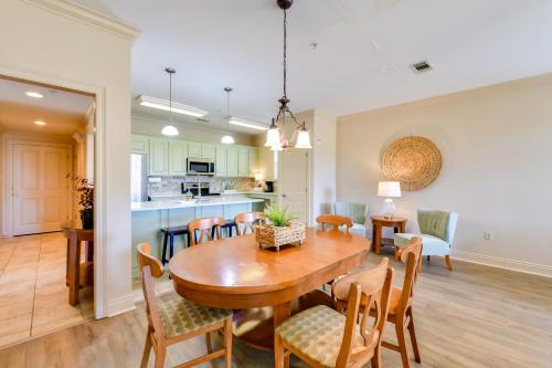 Pool Access + Golf View: 5BR Springfield Home in Springfield (LA)