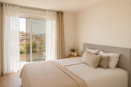 Unic Sunlit Apartment