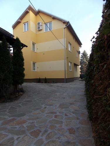 Utvendig, Sobe i apartmani Kety in Kragujevac