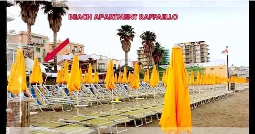RAFFAELLO Beach Apartment - 50 m from the sea - WIFI