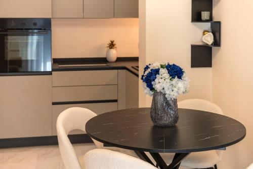 Queen Margaret Boutique Apartment - image 2