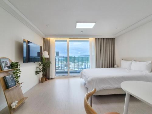 surfresort Inn-The City YangYang in Yangyang