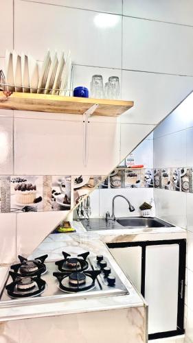 GreenHeaven 101 Apto 2 Habitaciones Wifi Cocina AC - image 3