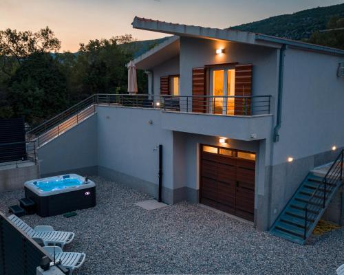 Villa Omaha in Rašćane