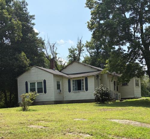 . Private Cottage in Rural Clemmons