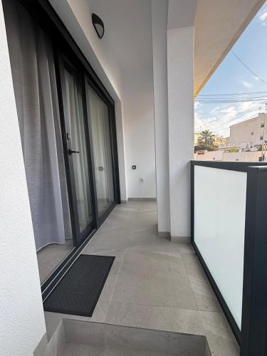 Moja Laguna-Beachside Apartment