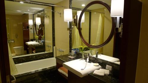 Central Hotel Shanghai - Nanjing Road, Shanghai (foto 3)