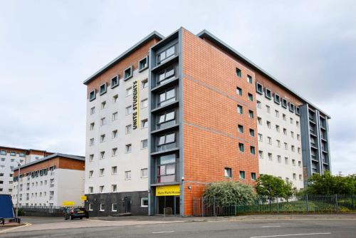 Kyle Park House in Glasgow — other in 171 Kyle St, Glasgow United Kingdom, G4 0DS