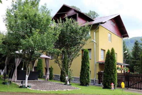 Viesnīcas āriene, Casa Drumetului in Komarnika