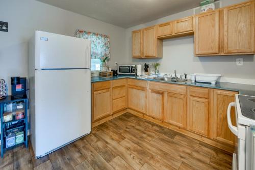 1 Mi to Fort Valley State College! Home w/ Grill in Fort Valley (GA)