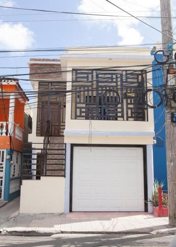 Brand New 2nd-Floor Apartment, Downtown Bani in Bani