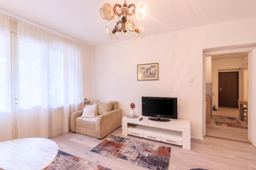 Central & Fully equipped apartment with Free parking