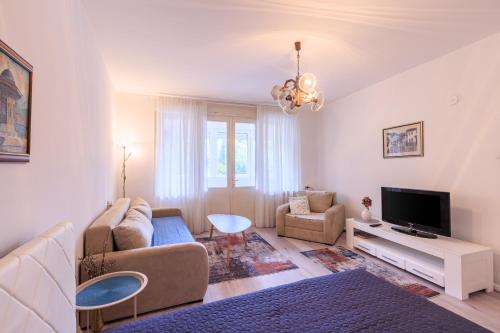 Modern Apt in center of Sarajevo with Free Parking