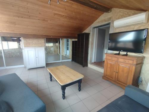 grand f3 avec deux grandes terrasse