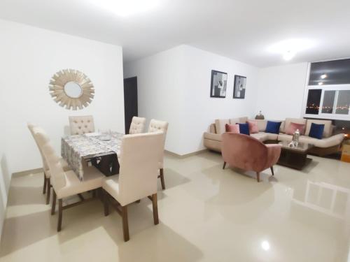 Apartamento con Vista Urbana Atlantis