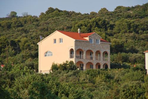  Villa Lunaris in Maslinica