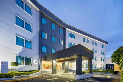 Fiesta Inn Express Perinorte