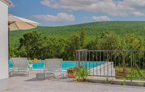 Peldbaseins, Nice Home In Cista Velika in Velika Cista