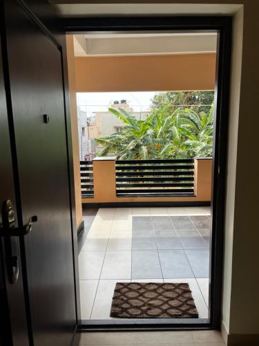 Modern 2BHK AC Wi-Fi Free Parking near Ganga hospital and womens center - image 2