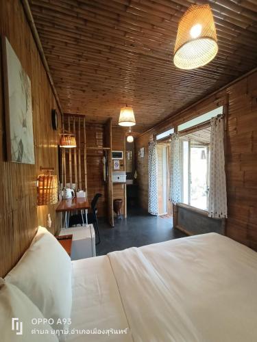 สวนเกษตรรักษ์ไผ่ Bamboo Conservation Farm - Surin